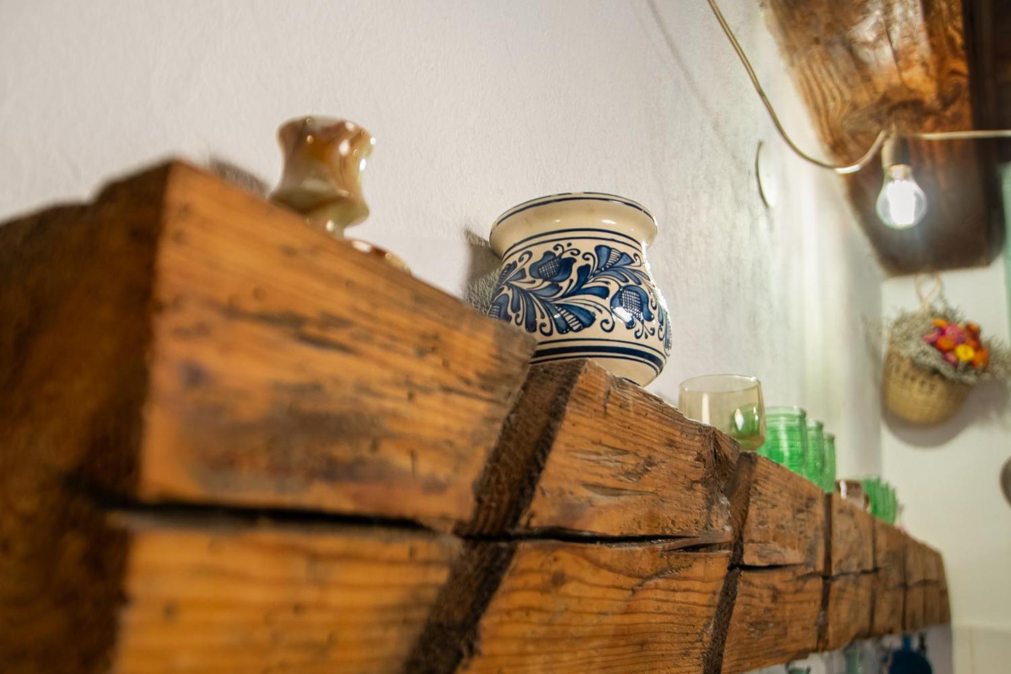 Bike House - 250-Year-Old Restored House In A Quiet Area Брашов Екстер'єр фото