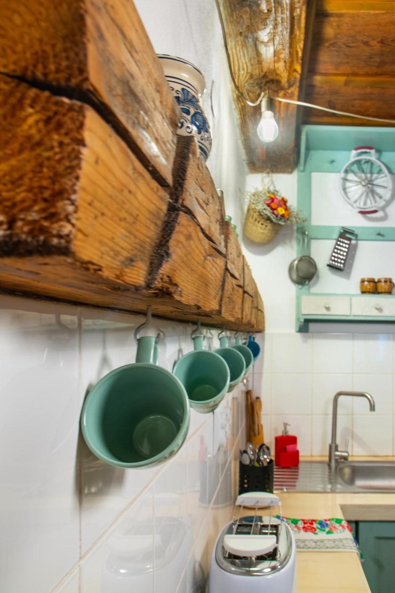 Bike House - 250-Year-Old Restored House In A Quiet Area Брашов Екстер'єр фото